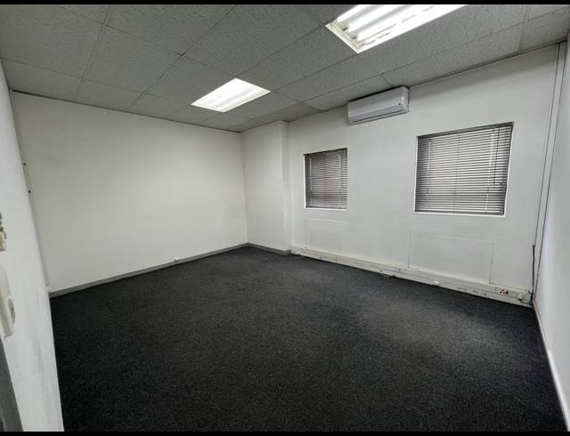 661M² WAREHOUSE TO LET IN STRIJDOMPARK